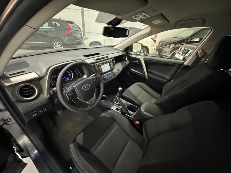 TOYOTA RAV 4 150D AWD Advance