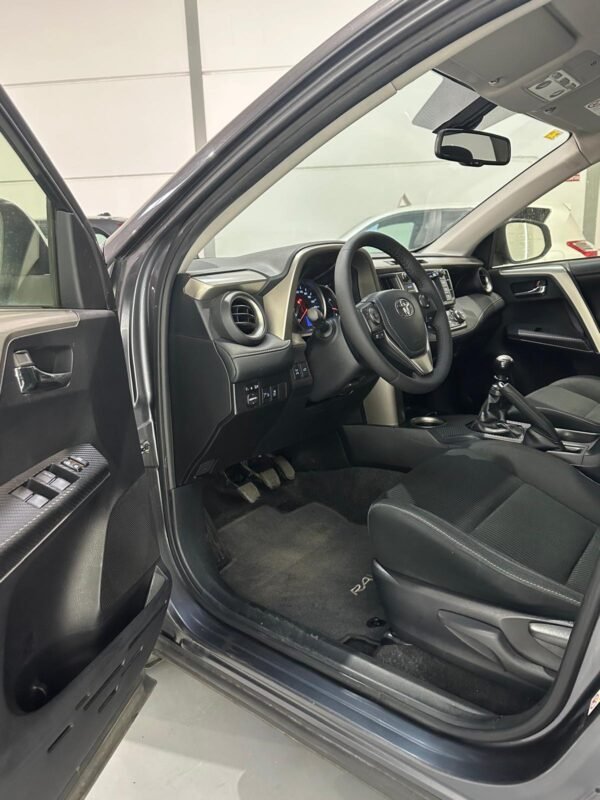 TOYOTA RAV 4 150D AWD Advance