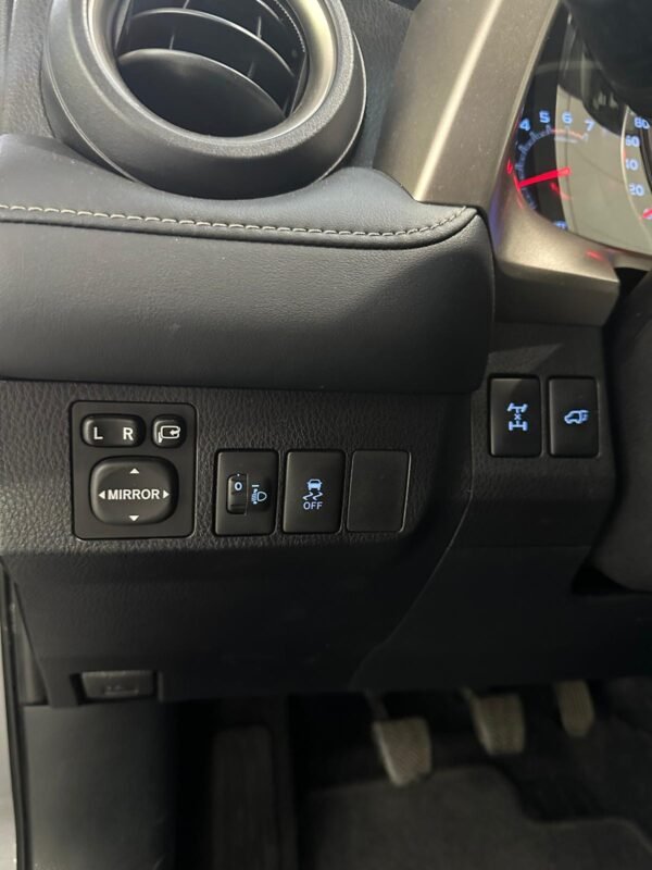 TOYOTA RAV 4 150D AWD Advance