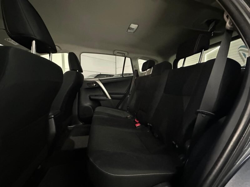 TOYOTA RAV 4 150D AWD Advance