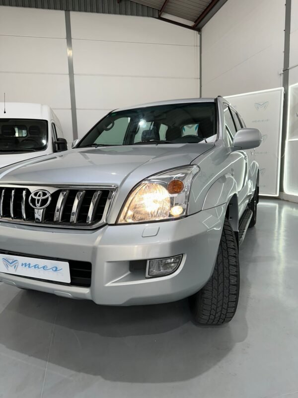 TOYOTA LAND CRUISER 3.0 D4D GX