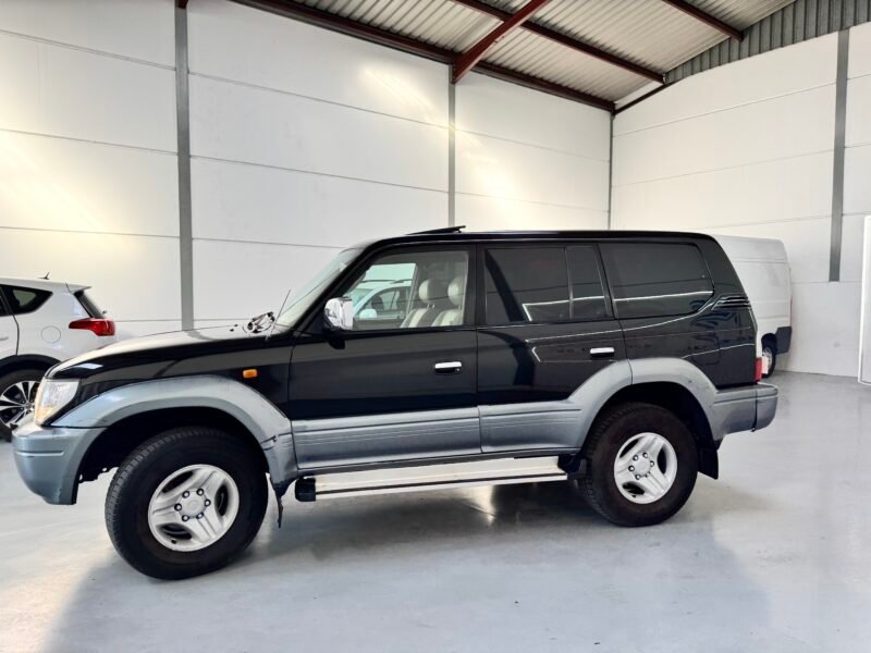 TOYOTA LAND CRUISER 3.0 D4D GX