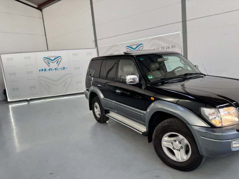 TOYOTA LAND CRUISER 3.0 D4D GX