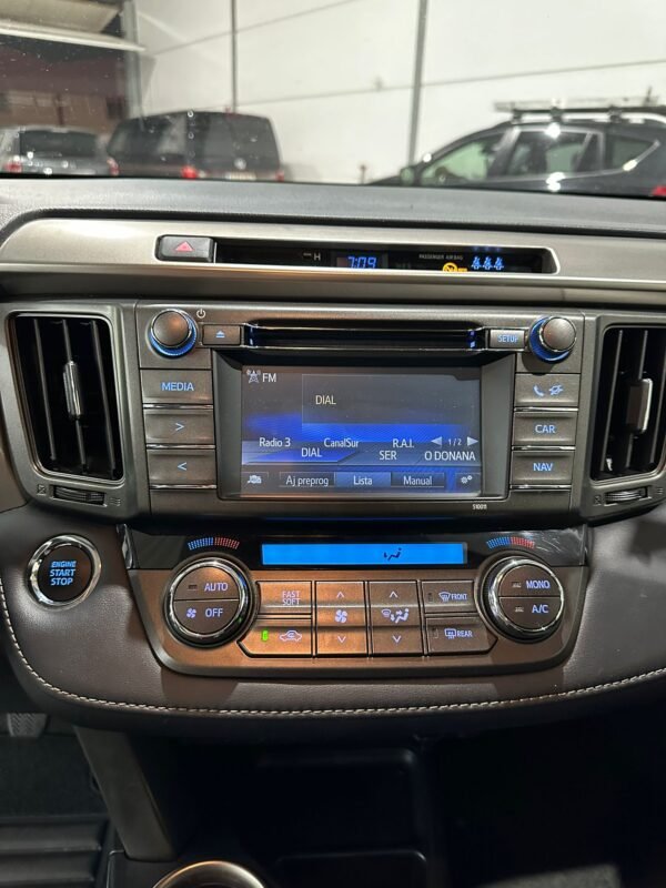 TOYOTA RAV 4 150D AWD Advance