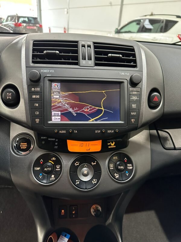 TOYOTA RAV 4 2.2D-CAT Executive 4×4 CS AutoDrive