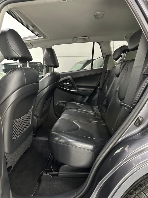 TOYOTA RAV 4 2.2D-CAT Executive 4×4 CS AutoDrive