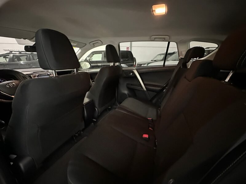 TOYOTA RAV 4 150D AWD Advance