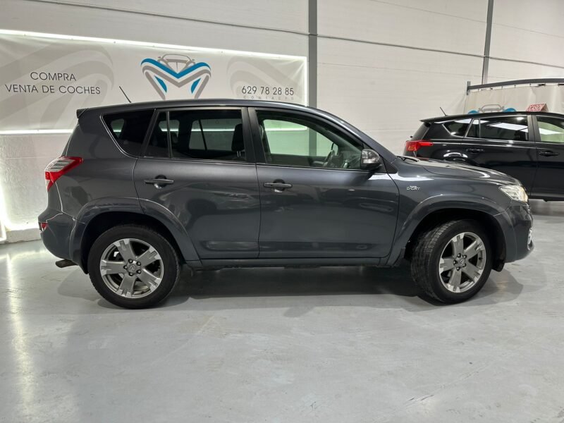 TOYOTA RAV 4 2.2D-CAT Executive 4×4 CS AutoDrive