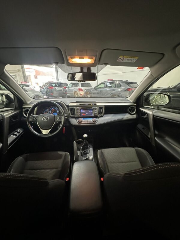 TOYOTA RAV 4 150D AWD Advance