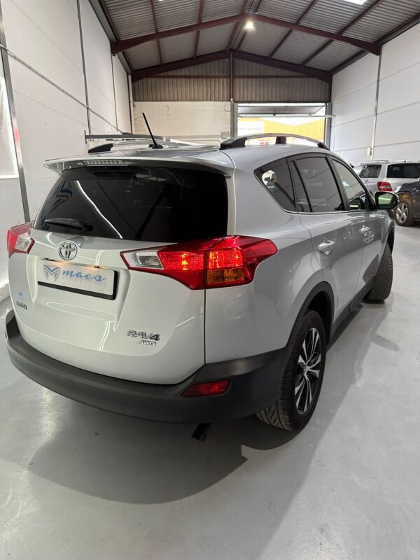 TOYOTA RAV 4 150D AWD Advance