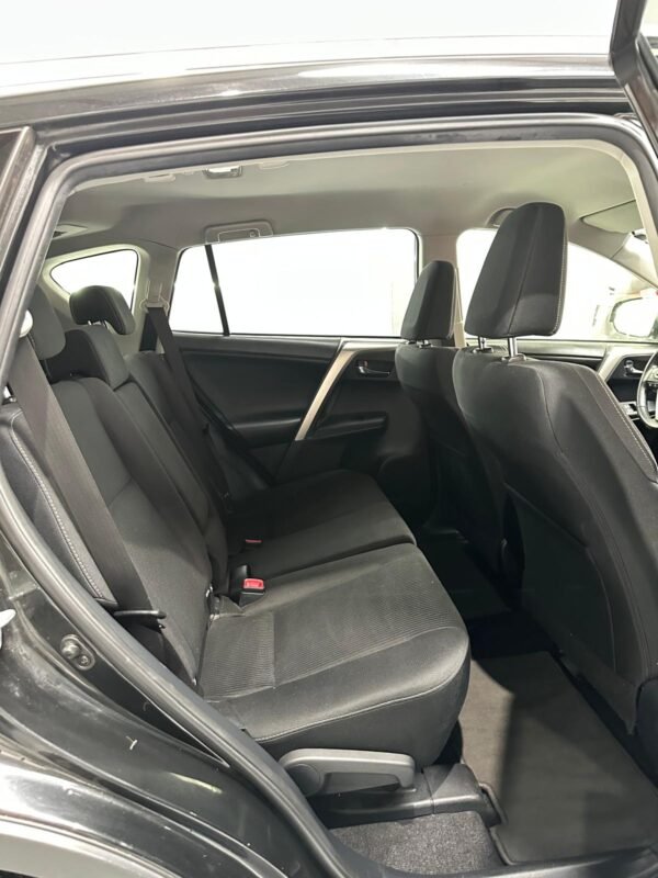 TOYOTA RAV 4 150D AWD Advance