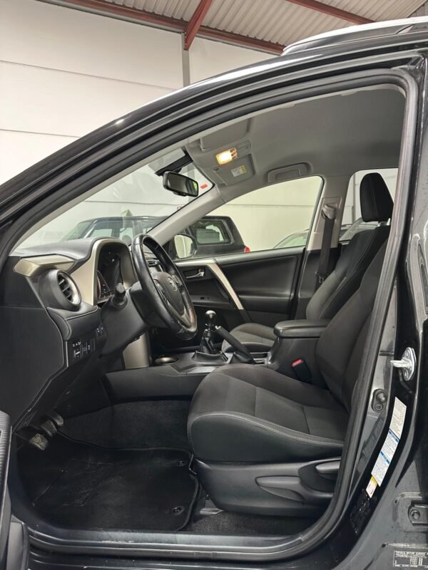 TOYOTA RAV 4 150D AWD Advance