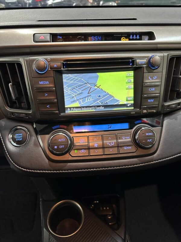 TOYOTA RAV 4 150D AWD Advance