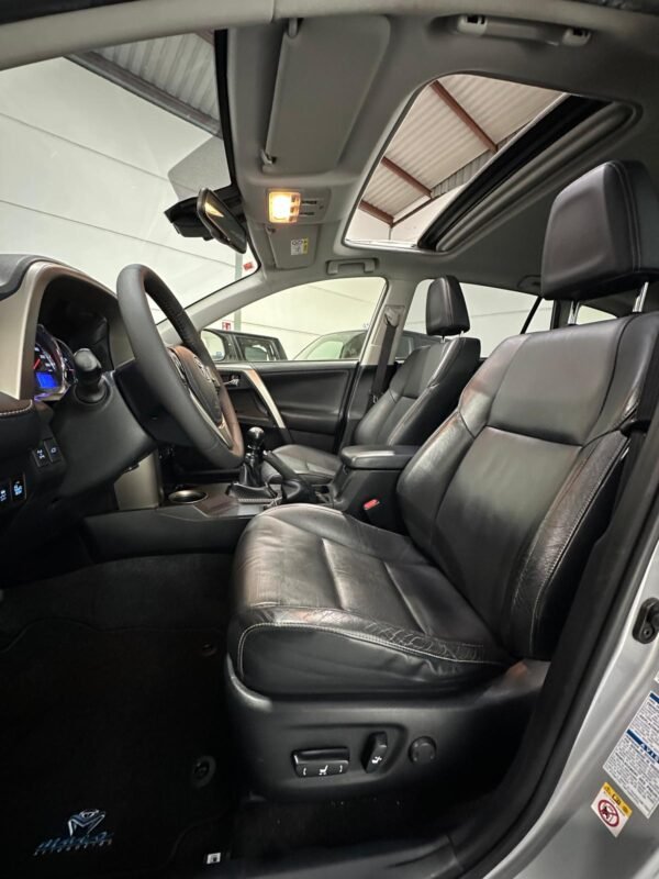 TOYOTA RAV 4 150D AWD Advance