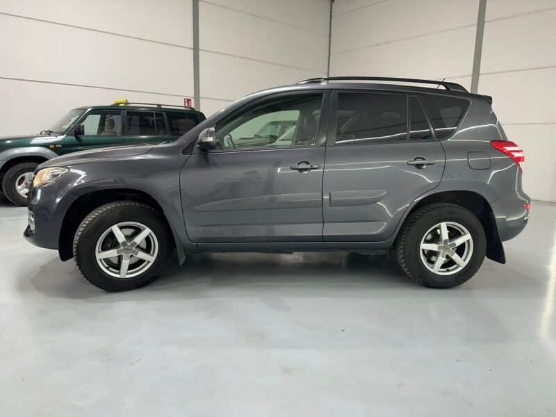 TOYOTA RAV 4 150D AWD Advance