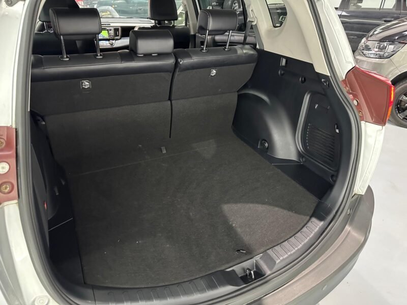 TOYOTA RAV 4 150D AWD Advance