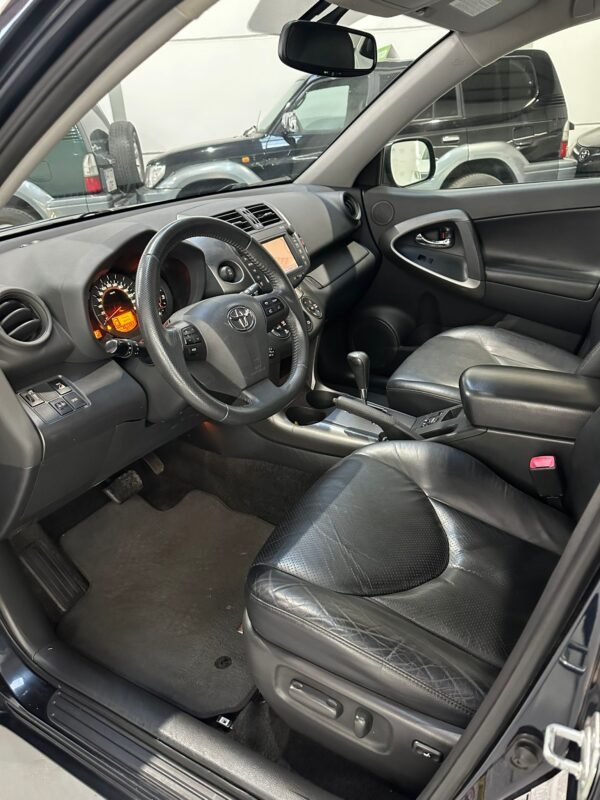 TOYOTA RAV 4 150D AWD Advance