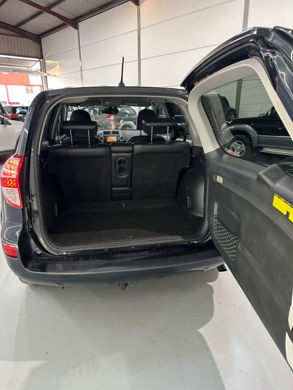 TOYOTA RAV 4 150D AWD Advance