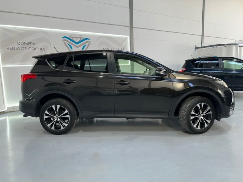 TOYOTA RAV 4 150D AWD Advance