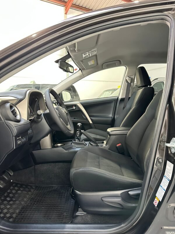 TOYOTA RAV 4 150D AWD Advance