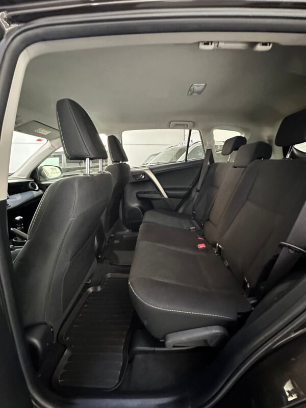 TOYOTA RAV 4 150D AWD Advance