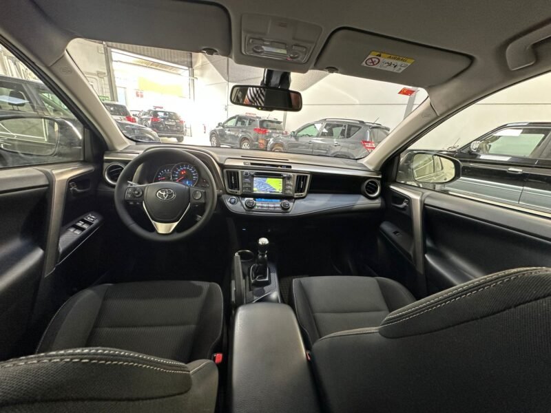 TOYOTA RAV 4 150D AWD Advance