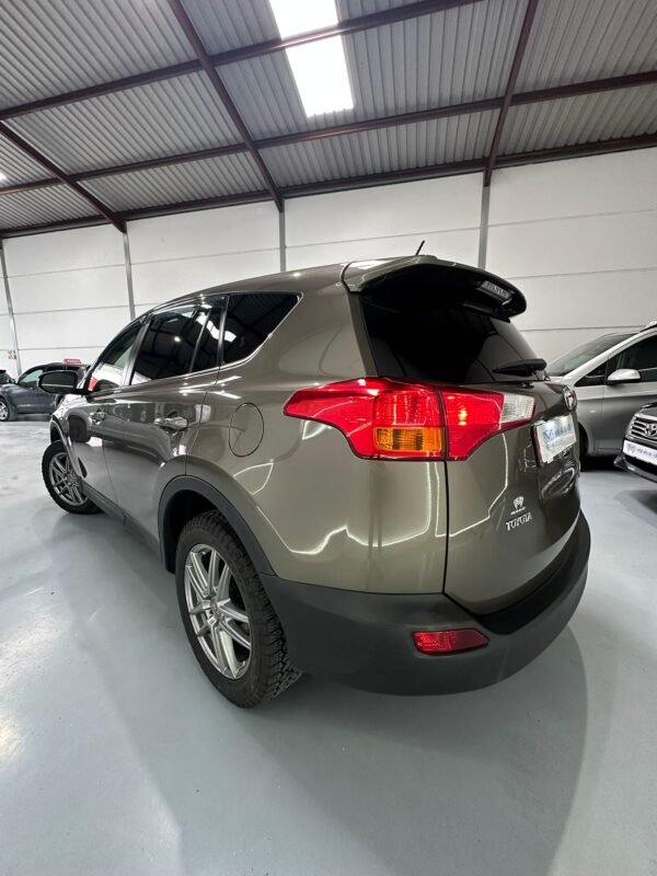 TOYOTA RAV 4 150D AWD Advance
