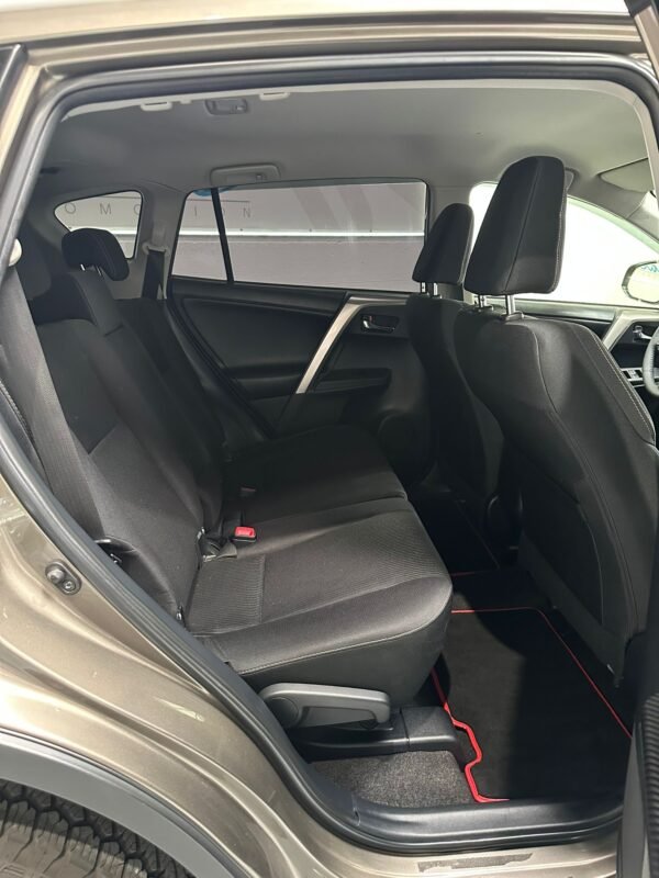 TOYOTA RAV 4 150D AWD Advance