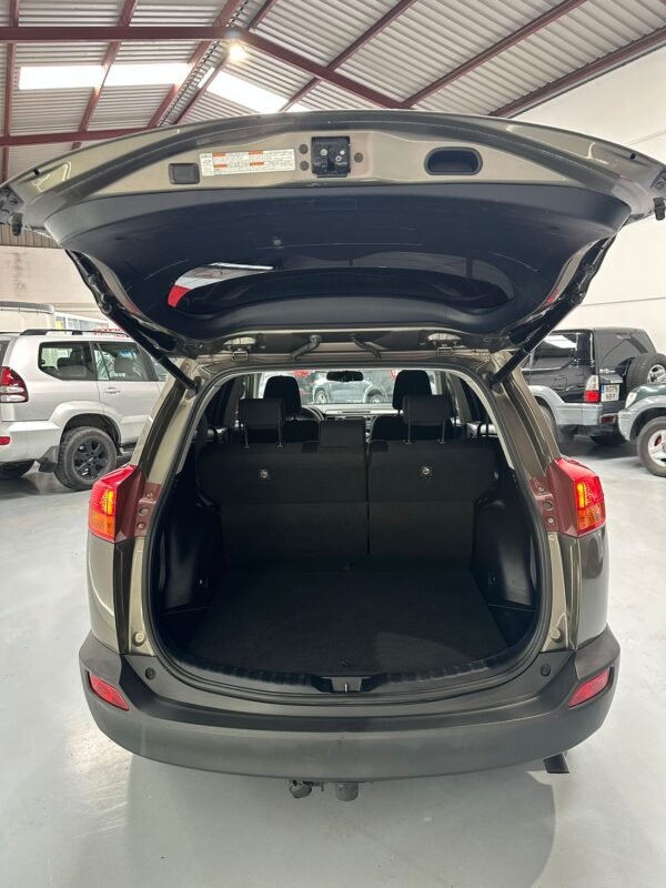 TOYOTA RAV 4 150D AWD Advance