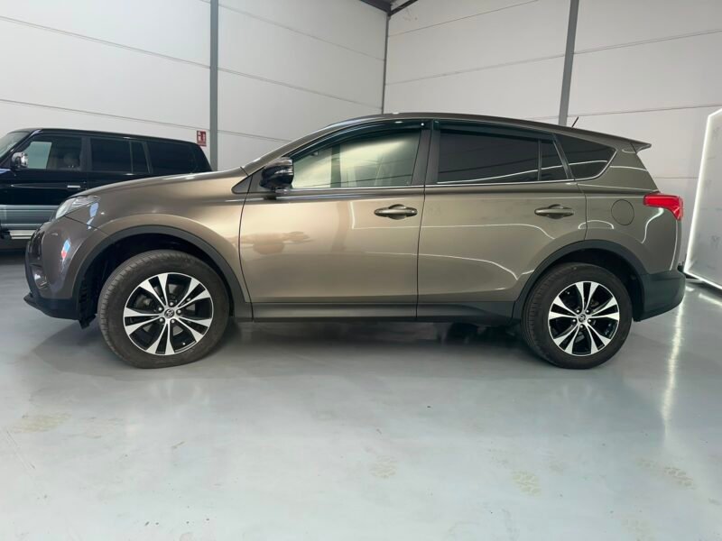 TOYOTA RAV 4 150D AWD Advance