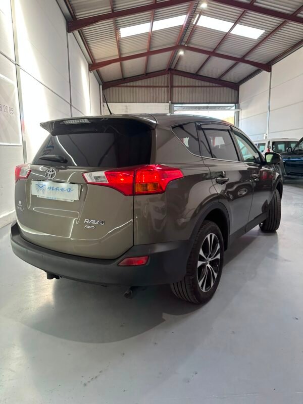 TOYOTA RAV 4 150D AWD Advance