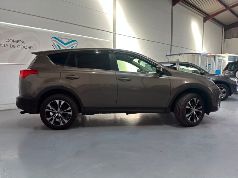 TOYOTA RAV 4 150D AWD Advance