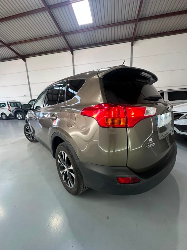 TOYOTA RAV 4 150D AWD Advance