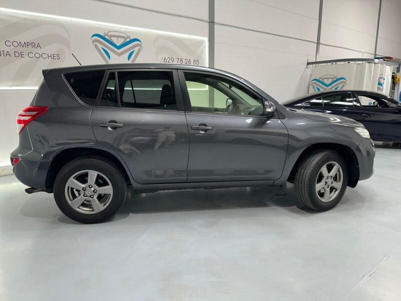 TOYOTA RAV 4 150D AWD Advance