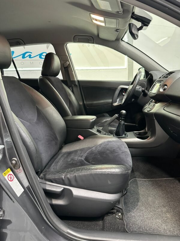 TOYOTA RAV 4 150D AWD Advance
