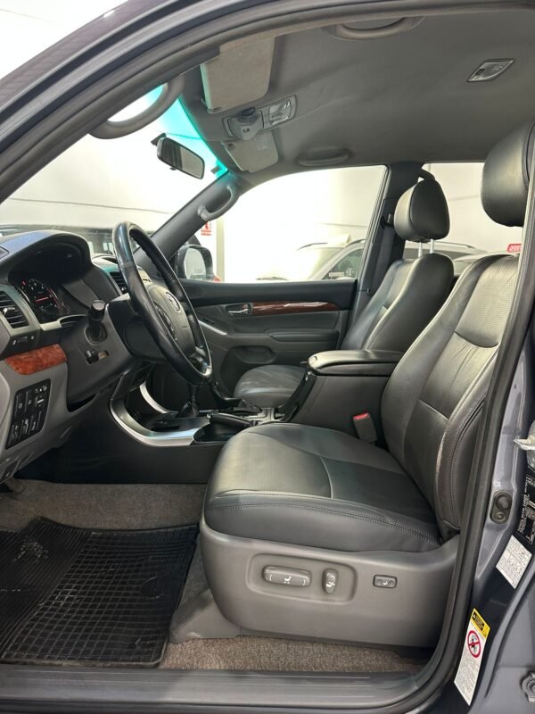 TOYOTA LAND CRUISER 3.0 D4D VX