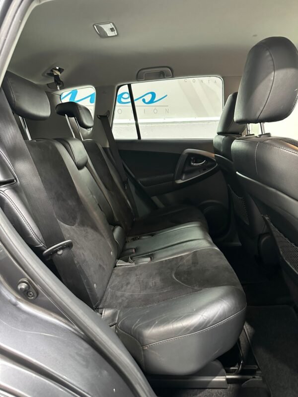 TOYOTA RAV 4 150D AWD Advance