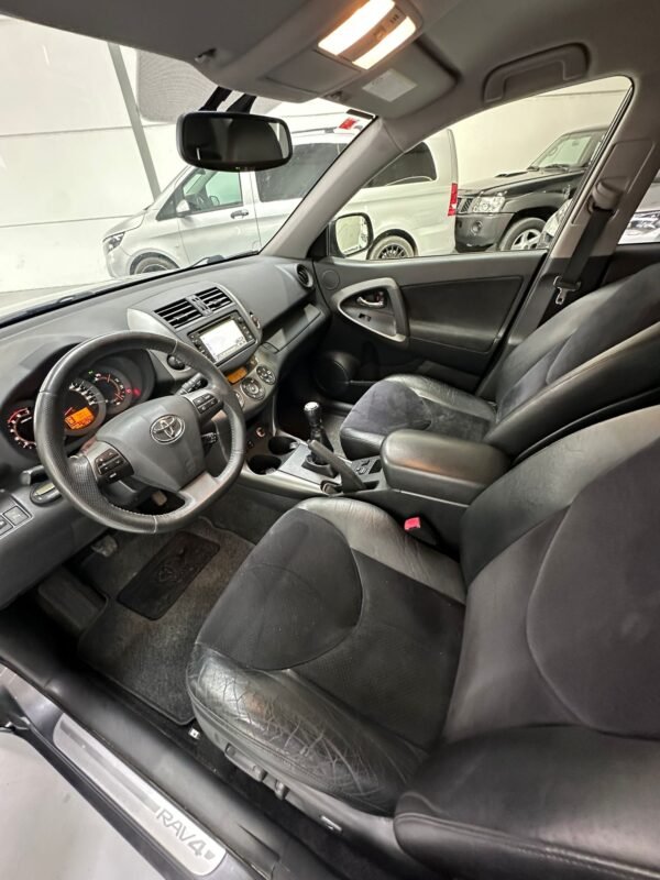 TOYOTA RAV 4 150D AWD Advance