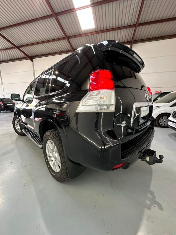 TOYOTA LAND CRUISER 3.0 D4D VX