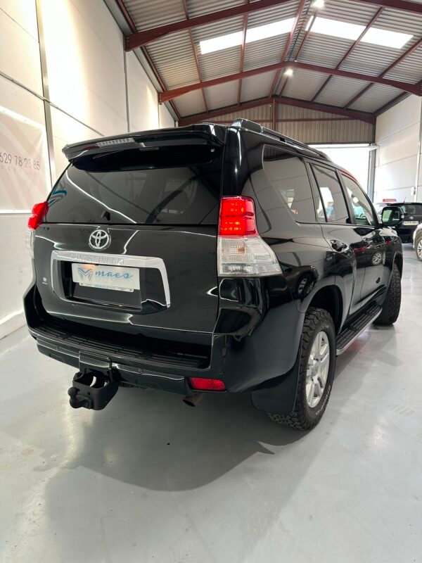 TOYOTA LAND CRUISER 3.0 D4D VX