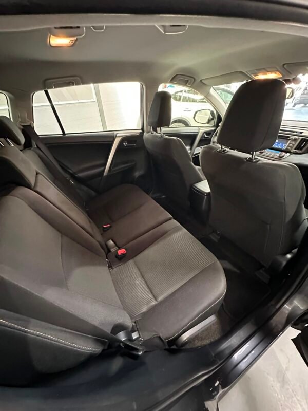 TOYOTA RAV 4 150D AWD Advance