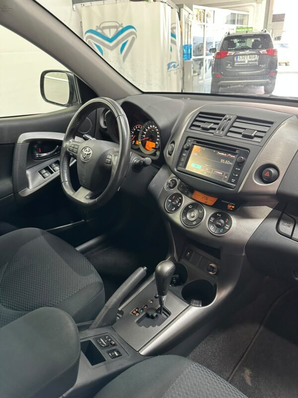 TOYOTA RAV 4 150D AWD Advance