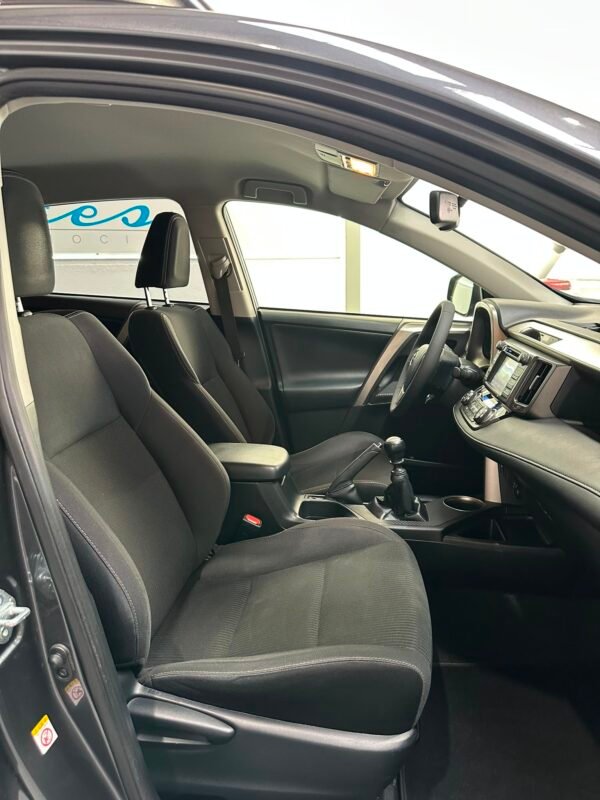 TOYOTA RAV 4 150D AWD Advance