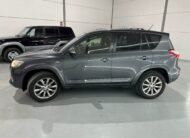 TOYOTA RAV 4 2.2D-CAT Executive 4×4 CS AutoDrive