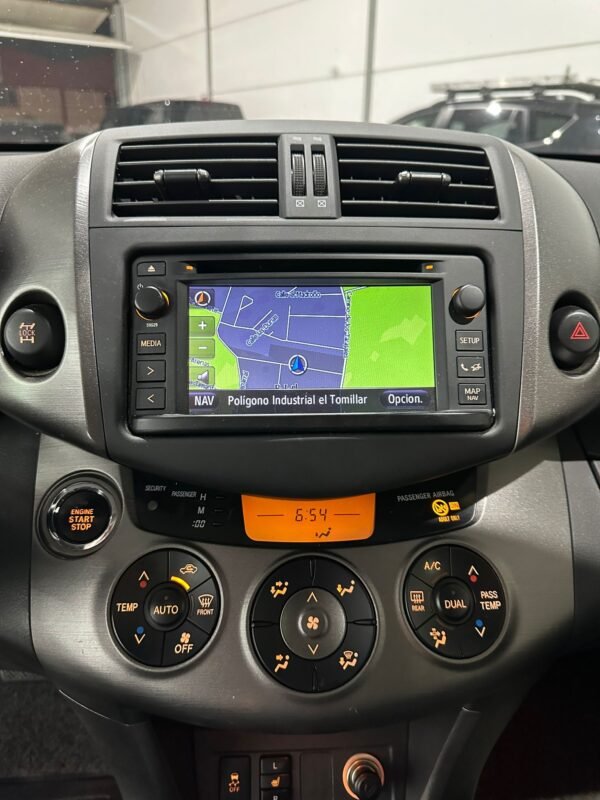 TOYOTA RAV 4 2.2D-CAT Executive 4×4 CS AutoDrive