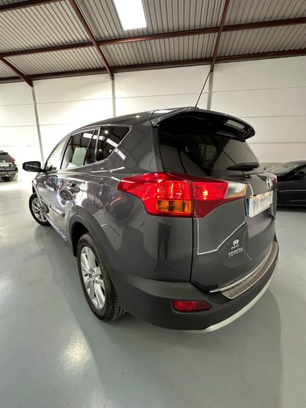 TOYOTA RAV 4 150D AWD Advance