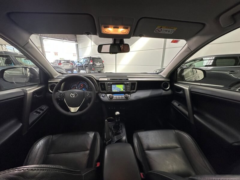 TOYOTA RAV 4 150D AWD Advance