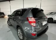 TOYOTA RAV 4 2.2D-CAT Executive 4×4 CS AutoDrive